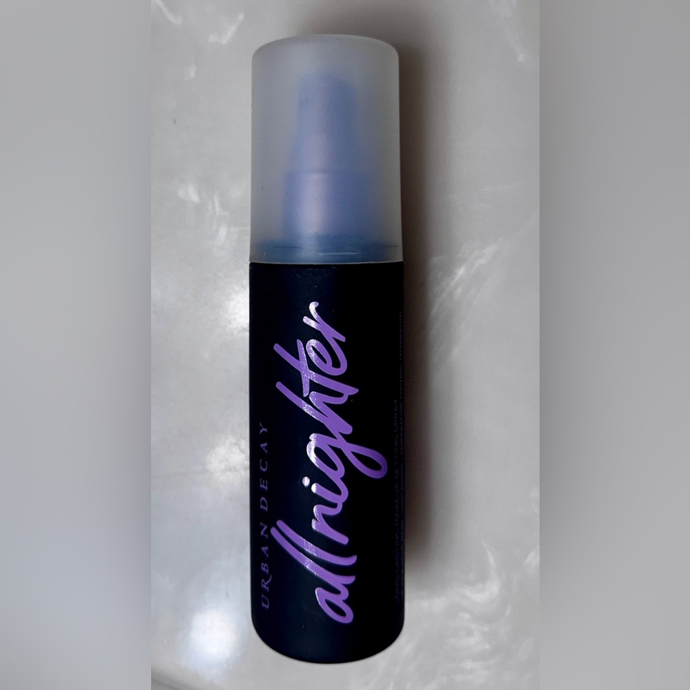 Urban Decay 4 oz All Nighter makeup setting spray
